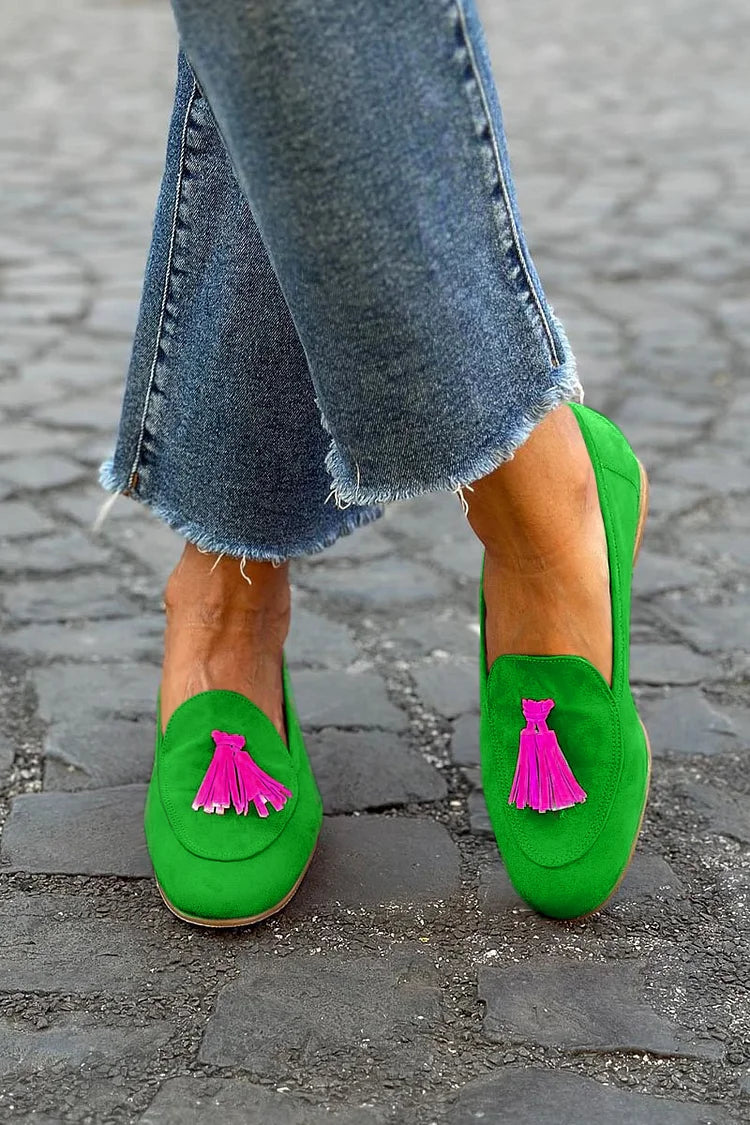 Isabela | Mocasín Verde con Flecos Fucsias