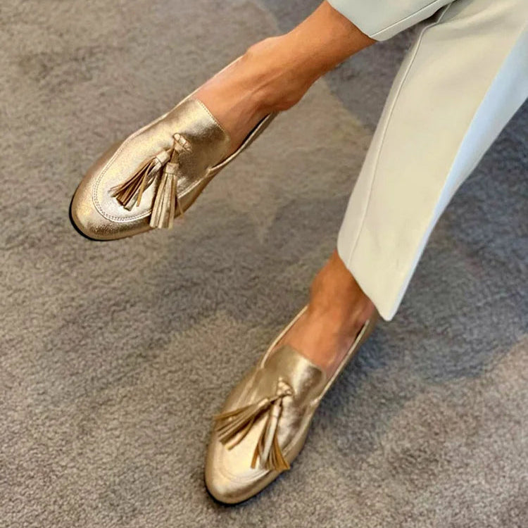 Matilde | Mocasines en Oro con Flecos