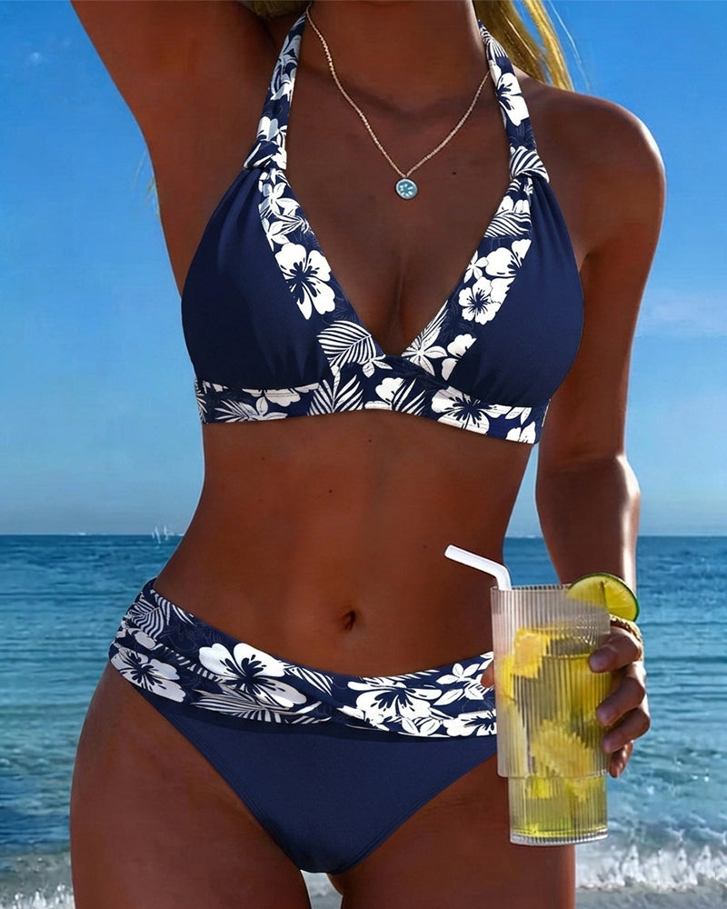 Marella | Bikini con escote en V y estampado