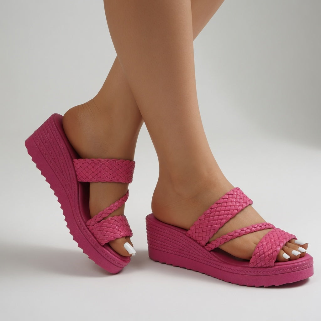 Teresa | Mule cuña trenzada de color ligereza veraniega