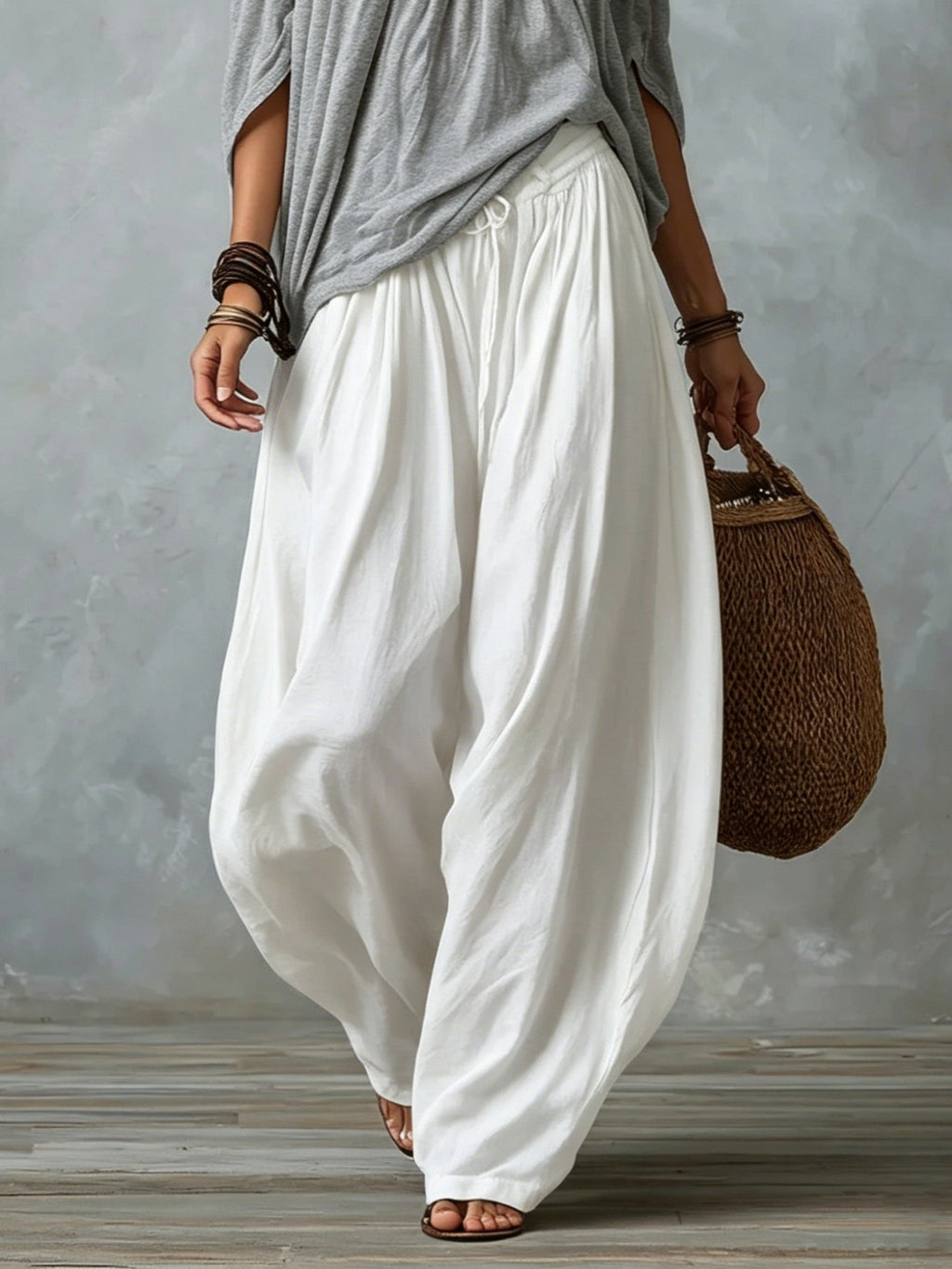 Marta | Conjunto de Top Blanco Off-the-shoulder y Pantalones Lantern Holgados