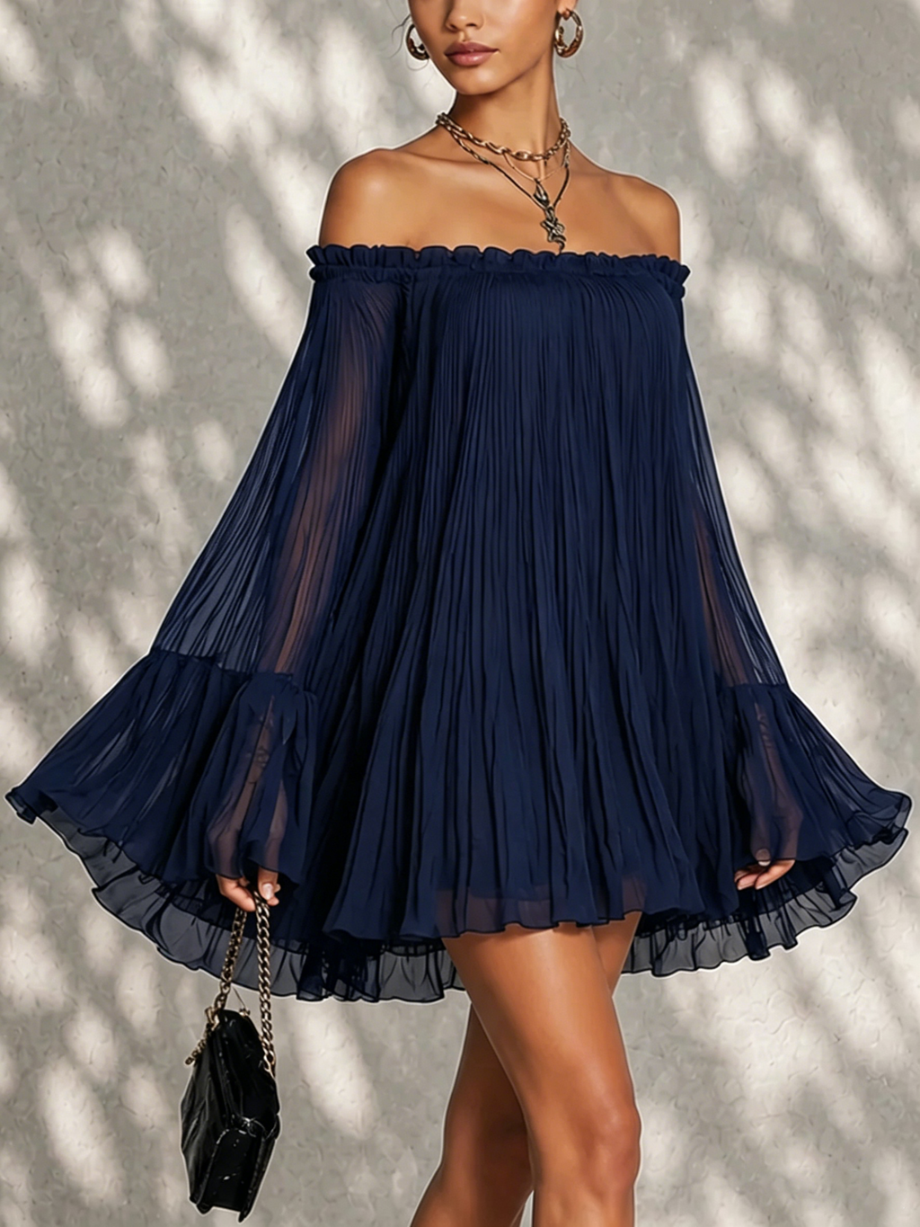 Beatrice | Mini vestido azul con hombros descubiertos